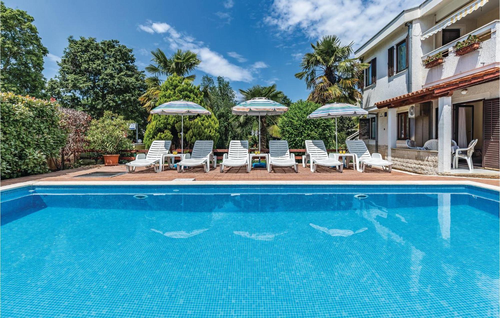 1 Bedroom Beautiful In * Porec