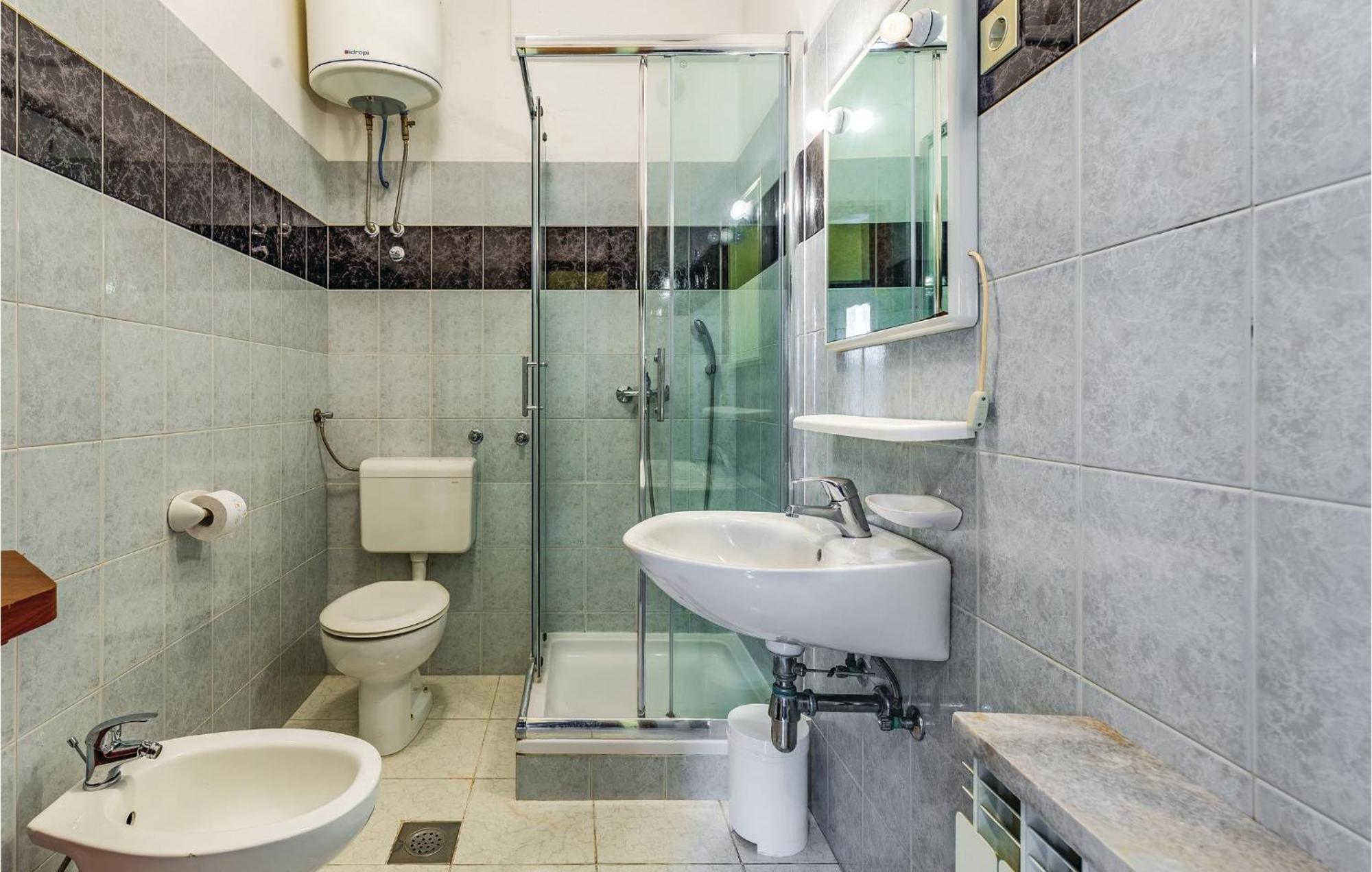 Apartment 1 Bedroom Beautiful In