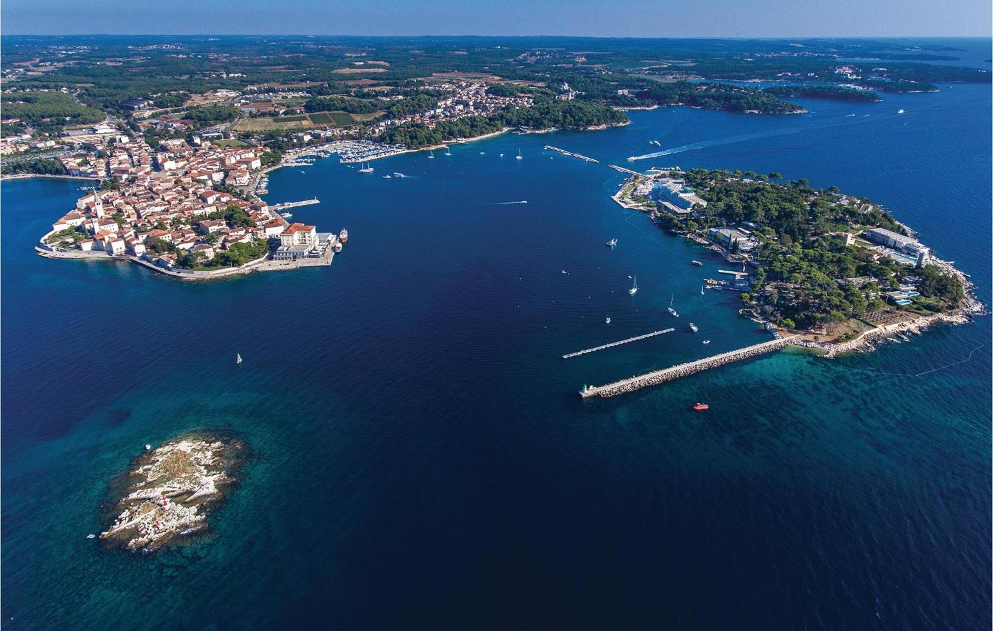 1 Bedroom Beautiful In * Poreč